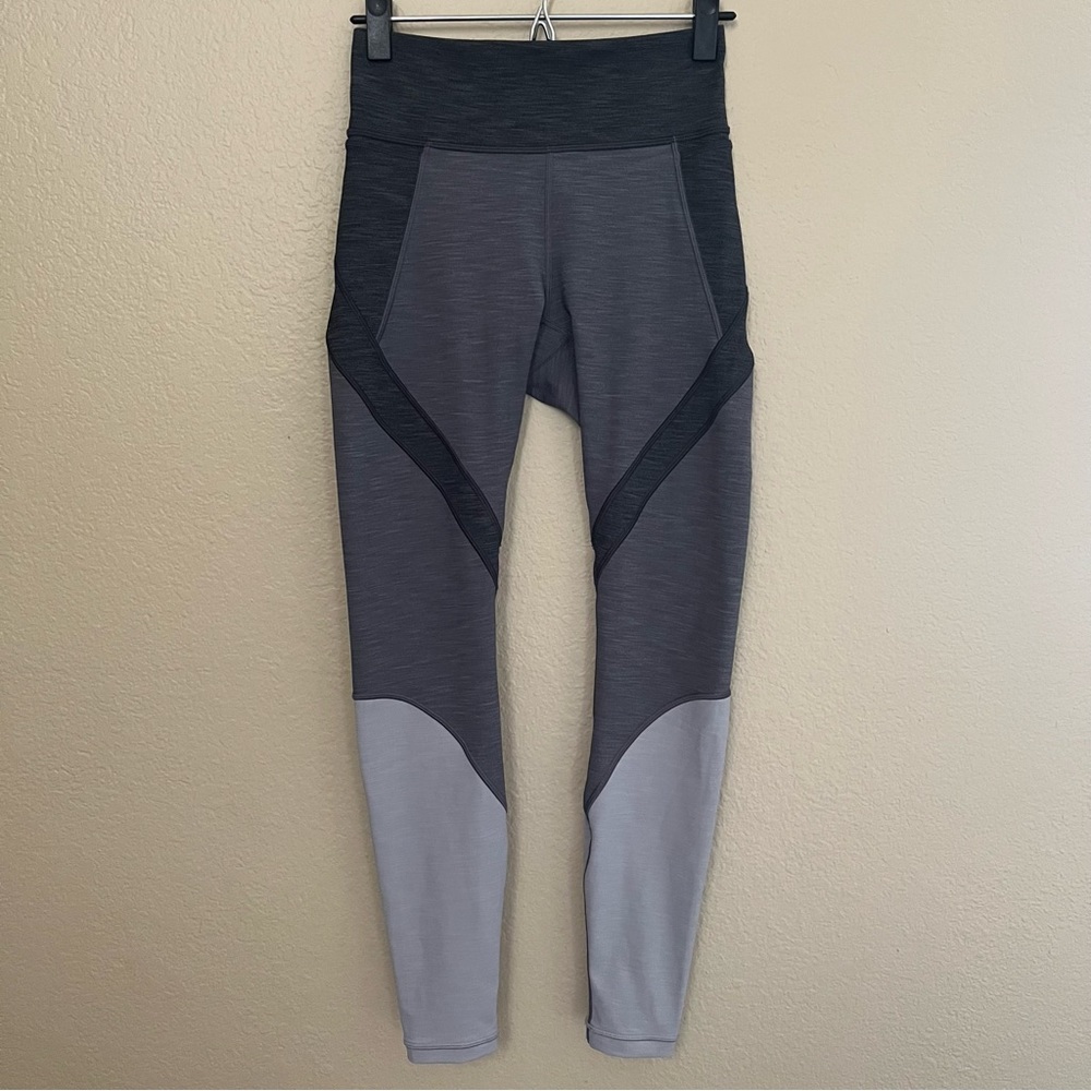 LuluLemon Gray Pant with Side Pockets- Size 6